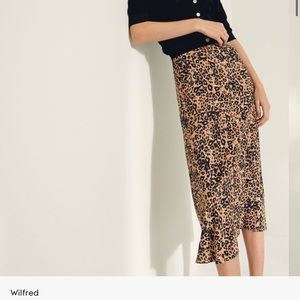 Aritzia midi skirt